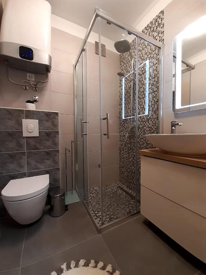 Solis Adriaticum Apartments Jasenice  Exterior photo